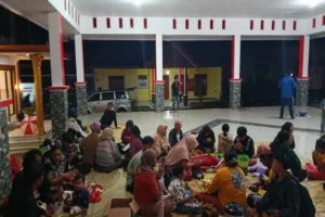 Gunung Semeru Muntahkan Awan Panas Hingga 14 Km, Warga Lumajang Mulai Mengungsi