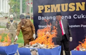 Pemkab Pasuruan Musnahkan Jutaan Rokok Ilegal Hasil Operasi Gabungan
