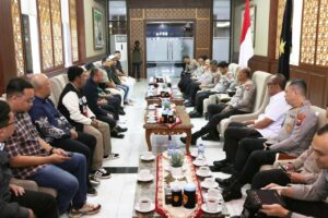 Polda Jatim Satukan Persebaya dan Arema, Perkuat Komitmen Laga Damai di Kanjuruhan