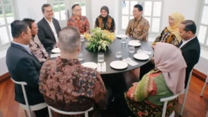 Khofifah Tegaskan Komitmen Perkuat Bank Syariah, Jajaki Kerja Sama Bank Jatim-Maybank di Malaysia