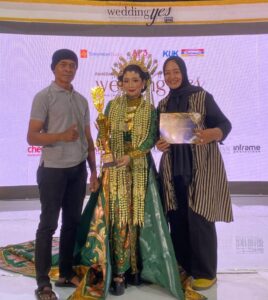 Angkat Tema ‘Madura Lilin’, Gelys Fine Make Up Sabet Juara II di Parade Show Wedding AP3