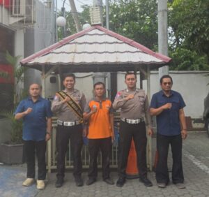 Dekatkan Diri dengan Masyarakat, Samsat Surabaya Utara Hadirkan Layanan Humanis Lewat “Polantas Menyapa”