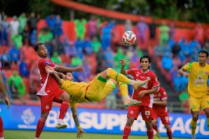 Sejarah Tercipta! Persebaya Hancurkan Semen Padang 7-0 dan Putus Kutukan 11 Tahun