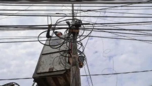 Kabel Fiber Optik Semrawut, DPRD Surabaya Desak Pemkot Tindak Tegas Provider Nakal