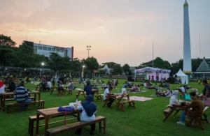 Senja Budaya 2026 Hadirkan Nuansa Cangkrukan di Tugu Pahlawan Surabaya