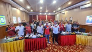 Dari Nobar hingga Edukasi, BHS Bangun Kedekatan dengan Warga Gunung Sari Indah