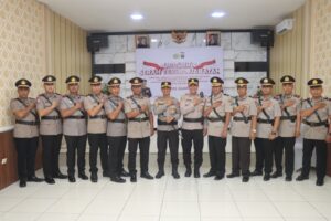 Pucuk Pimpinan Berganti, Kapolres Sampang Pimpin Sertijab Kabag, Kasat, hingga 6 Kapolsek
