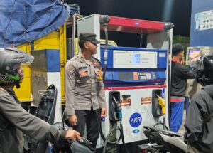 Jaga Kamtibmas dan Kelancaran BBM, Aparat Kepolisian Lumajang Patroli Sejumlah SPBU