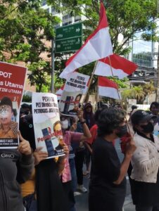 Aksi Jilid II Jaringan Mata Publik: Bongkar Gurita Kepentingan Ahmad Fauzi-Khofifah di PT. PJU