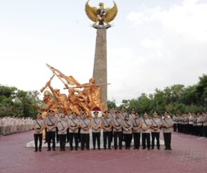 Peringati Hari Bhayangkara ke-80, Polrestabes Surabaya Gelar Ziarah dan Tabur Bunga di TMP Kusuma Bangsa