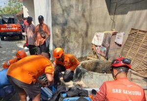 Tragis! Kakek 98 Tahun di Slempit Tewas di Dasar Sumur Belakang Rumah