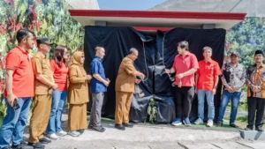 Pemkab Gresik dan Pakuwon Group Serahkan 102 Rumah Layak Huni di Desa Campurejo Panceng