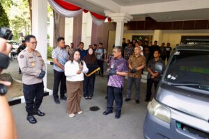 Polda Jatim Kembalikan Mobil dan Motor Hasil Ungkap Kasus Curanmor kepada Para Korban Tanpa Biaya