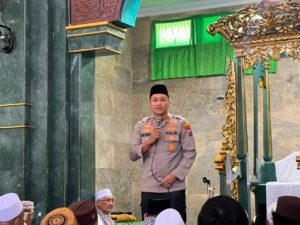 Perkenalkan Diri Lewat Safari Jumat, Kapolres Lumajang Ajak Warga Jaga Kamtibmas