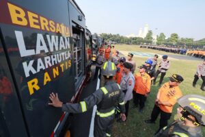 Polda Jatim Perkuat Kesiapan Personel dan Peralatan Hadapi Ancaman Karhutla