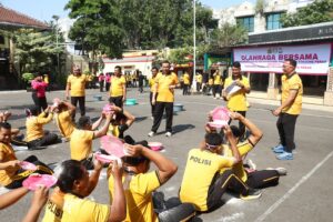 Semarak HUT ke-81 Kemerdekaan RI, Polres Tanjung Perak Gelar Olahraga dan Lomba Khas Agustusan