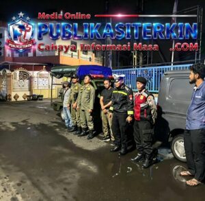 Mengawal Keheningan Malam: Polsek Semampir dan Satpol PP Bersinergi Jaga Kondusivitas Surabaya Utara